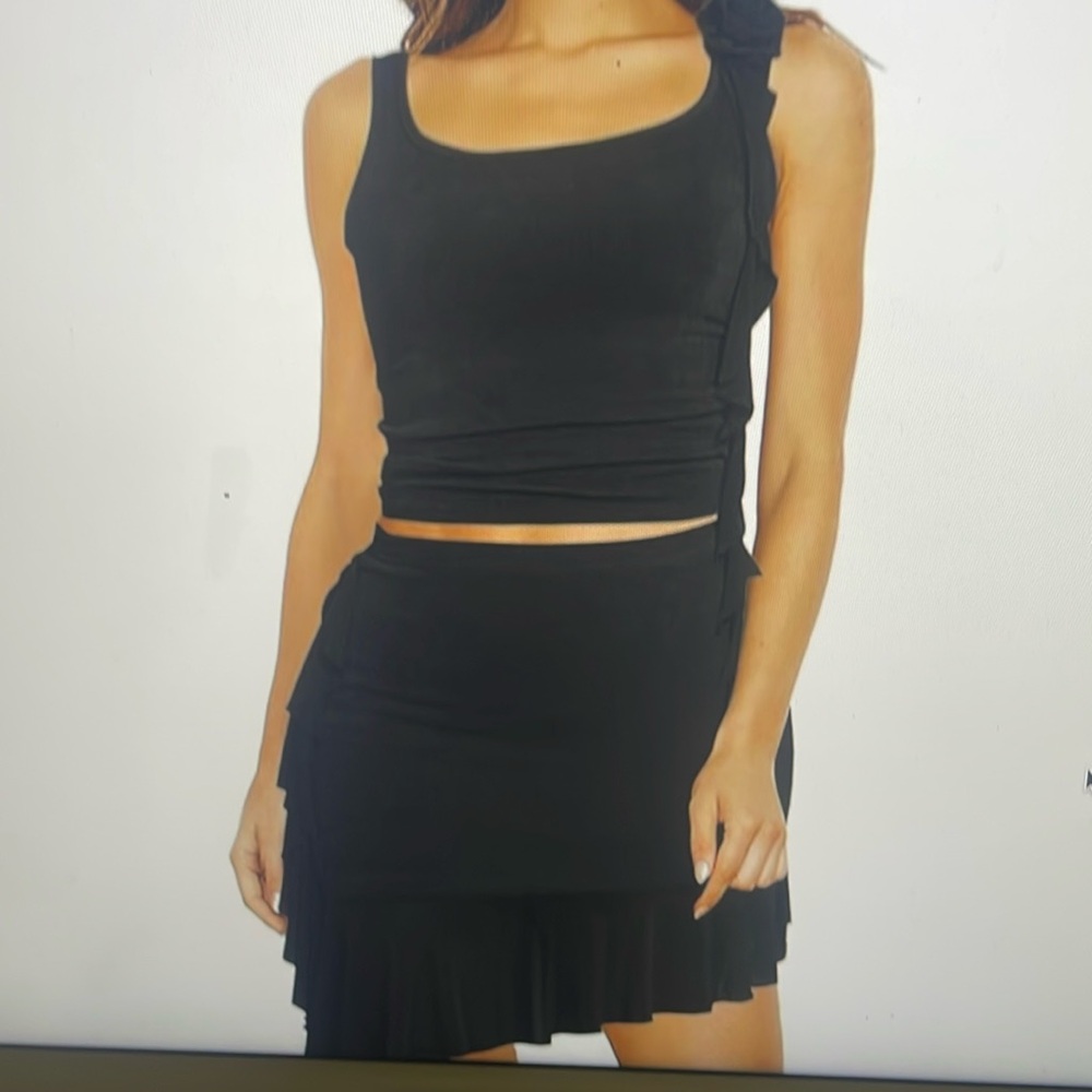 Mojessy 2 piece summer outfit ruched crop top and ruffle hem skirt medium